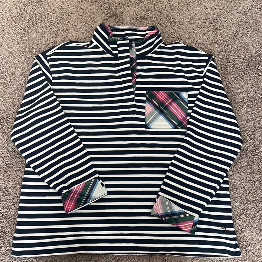 NWT Crown & Ivy stripped pullover with pattern inside